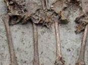 Descubren esqueletos pareja enamorados cogidos mano enterrados dentro muros palacio Módena