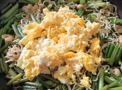 Noodles salteado ajetes, esparragos gambas