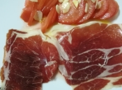 Jamón ibérico ensalada tomate