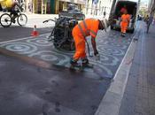 Adiós “urbanismo táctico”: menos espacio peatonal aparcamientos