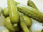 Cómo fabrican pepinillos encurtidos