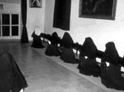 Quitad burka monjas