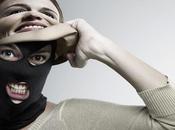 Clara mente falsa doble cara