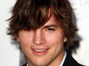 Ashton Kutcher aprovecha soltería Berlín
