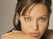 Angelina Jolie realizará primer video chat fans