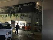 Ebria conductora choca contra agencia Suzuki mata velador
