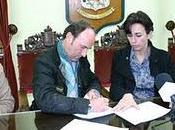 consistorio prieguense fermín vioque rubrican acuerdo para gestión canteras