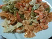 Pasta tricolor gambas ajillo