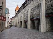 Tras muralla