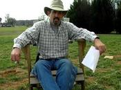 Padre tirotea laptop hija insultarlo