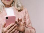 Integrar tecnología atención personas mayores mejora salud física mental