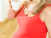 Durante embarazo lactancia, tres cafés