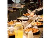 Colonial Buffet celebra años como pionero gastronomía internacional Valencia