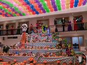 Alcalde Juan Manuel Navarro inaugura invita familias admirar Altar Muertos Monumental