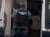 detenidos robar fuerza relojes inteligentes, móviles patinetes comercios Daimiel