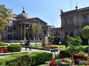 Gobierno Capital coloca nochebuenas plazas jardines Centro Histórico
