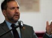 Venezuela advierte «inacción» frente EEUU compara apaciguamiento Hitler