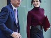 pide Congreso modernizar comisarías dotar Policía vehículos uniformes «suficientes»